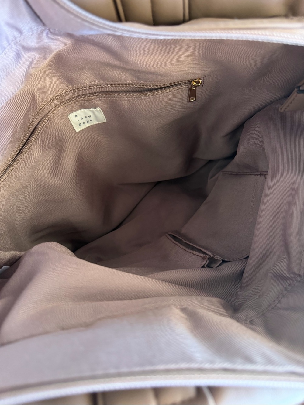 A New Day Taupe Puffer Tote Handbag Shoulder Bag Lightweight Travel Laptop Work - Picture 7 of 10